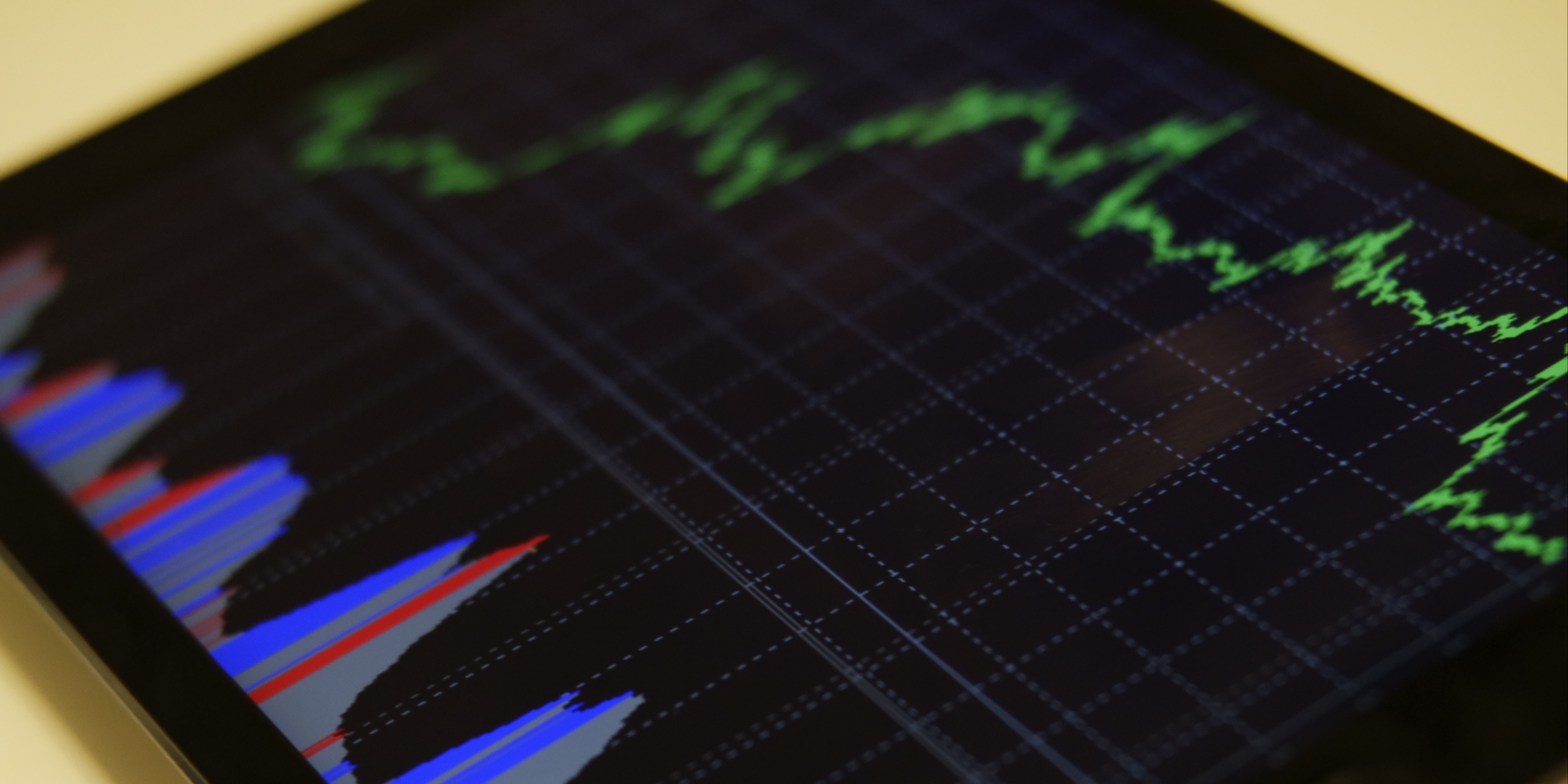 Performances et investissements  des fonds immobiliers grand public au 1er semestre 2023